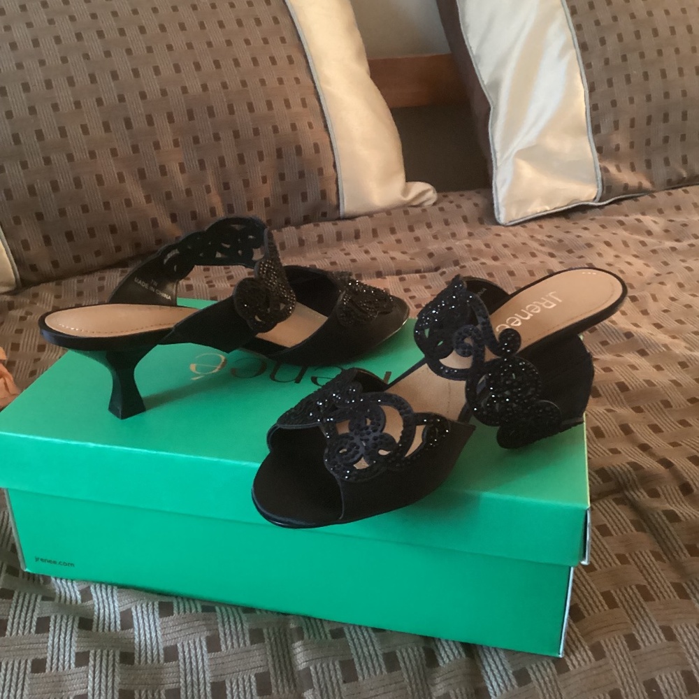 Ladies dressy shoes